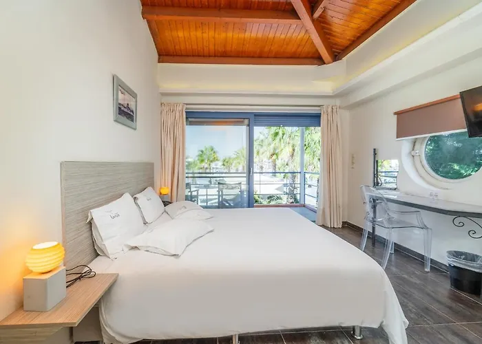 ιανός Ξενοδοχείο