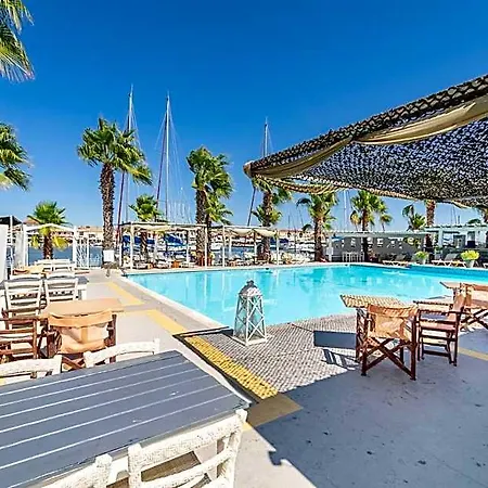 Hotel Ianos