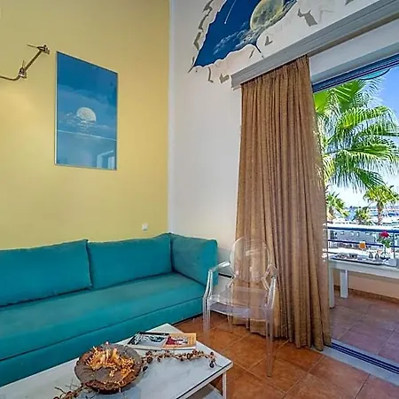 Ianos Hotel 3*